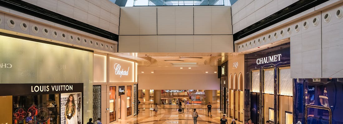 Shopping mall interior by Magda Ehlers from Pexels
