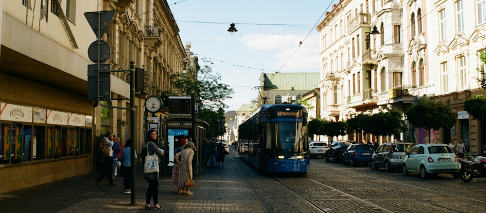 Tram in Krakow by Samura Silva on Unsplash