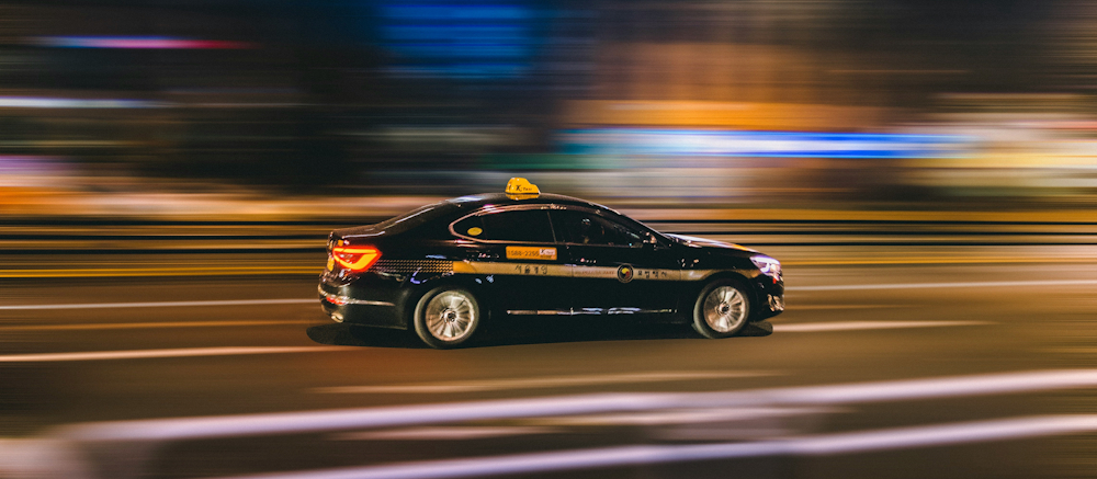 Deluxe K Taxi in Seoul by CJ Dayrit on Unsplash