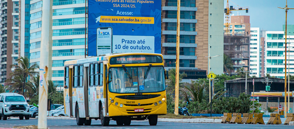 Yellow Bus in Salvador, Brazil, by Luciano Oliveira on Unsplash