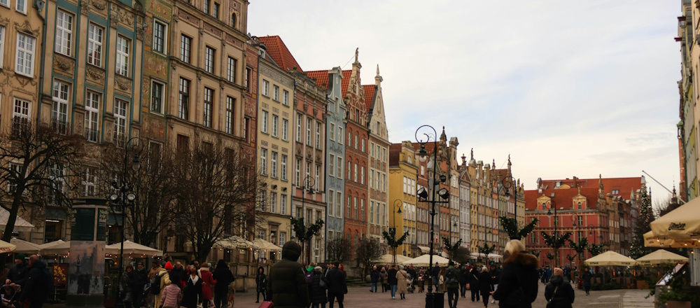 Gdansk Old Town Centre by Aleksander Stypczynski on Unsplash